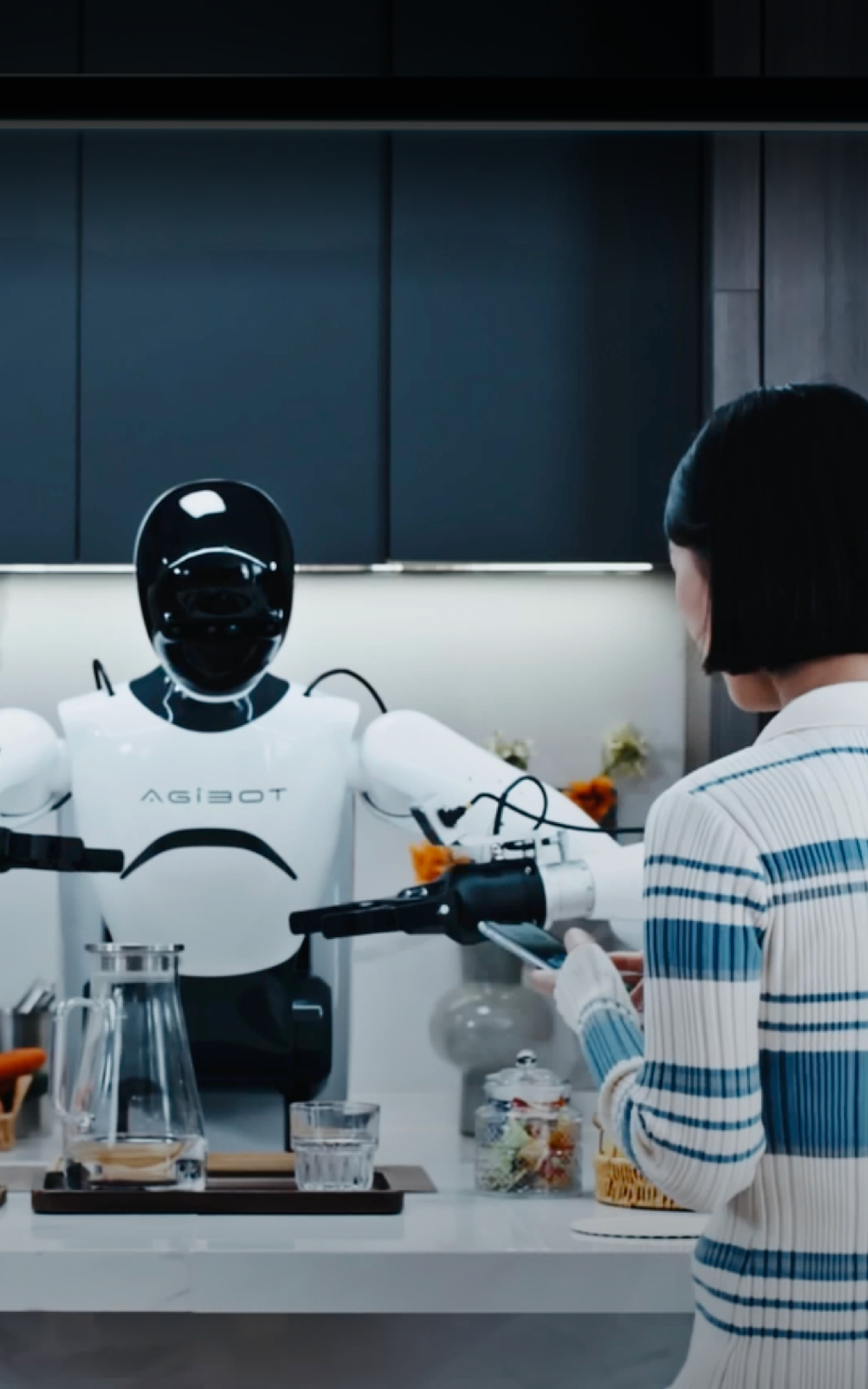 行业首款！xpj官网发布具身智能一站式开发平台Genie Studio